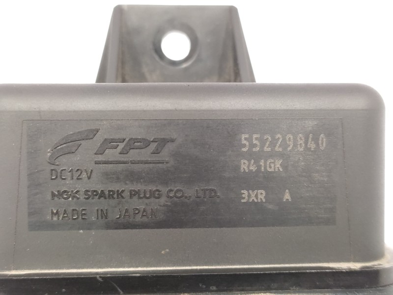 Caja Precalentamiento 55229840 95510812  - Opel Combo D 1.3 16v Cdti 7