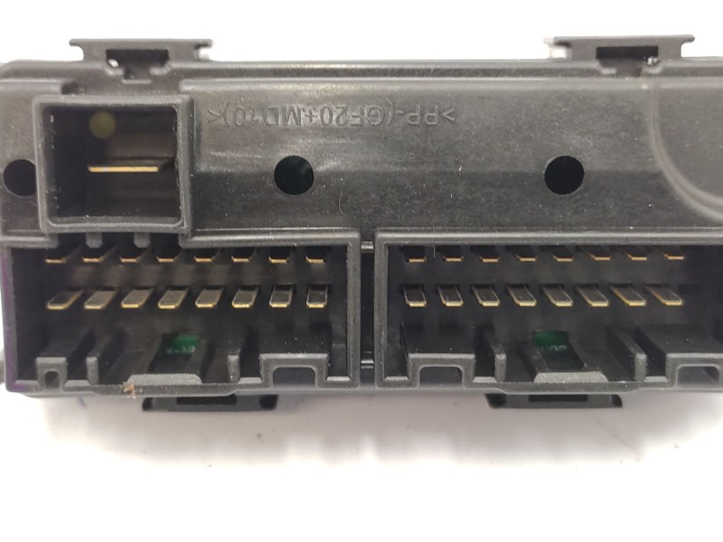 Caja Reles / Fusibles 919513x160  - Hyundai I40 I Cw (vf) 1.7 Crdi 4