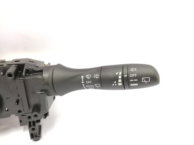 Mando Multifuncion 255604ea0e  - Nissan Pulsar (c13) 1.5 Turbodiesel Cat 3