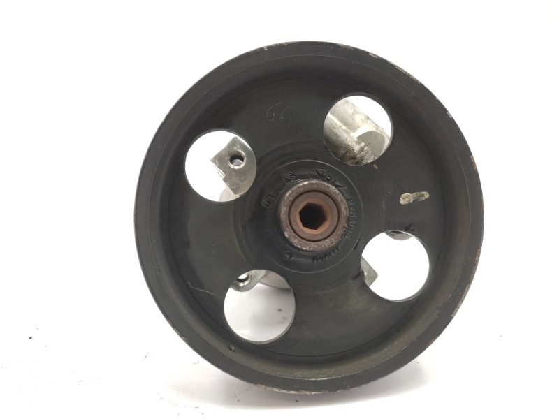 Bomba Direccion 8200071050 30620812  - Volvo S40 Berlina 1.9 Diesel Cat 2