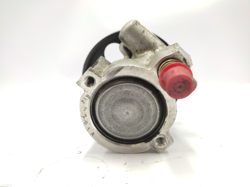Bomba Direccion 8200071050 30620812  - Volvo S40 Berlina 1.9 Diesel Cat 4