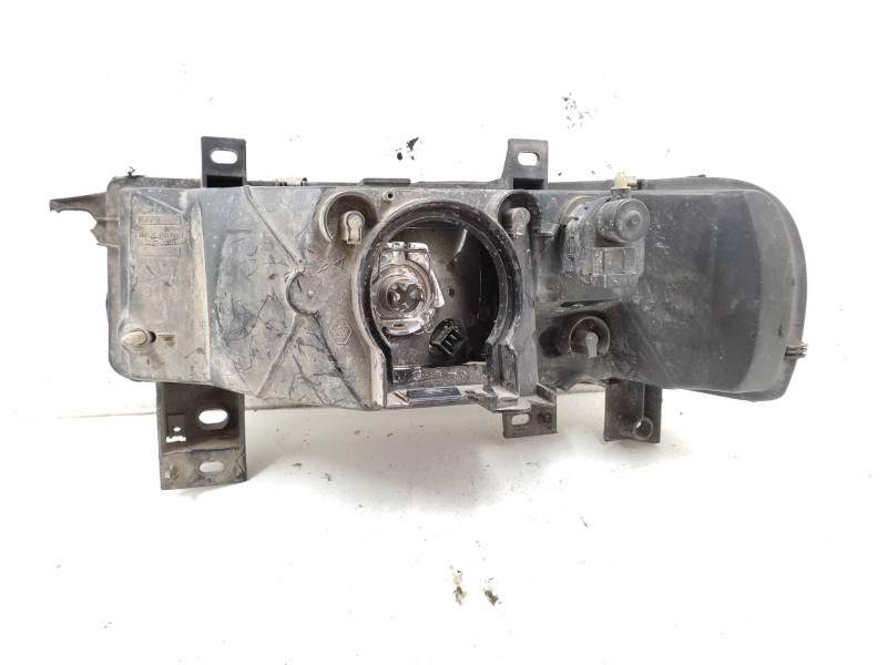 Faro Derecho 7701044520  - Renault Master Desde '98 1.9 Diesel 3