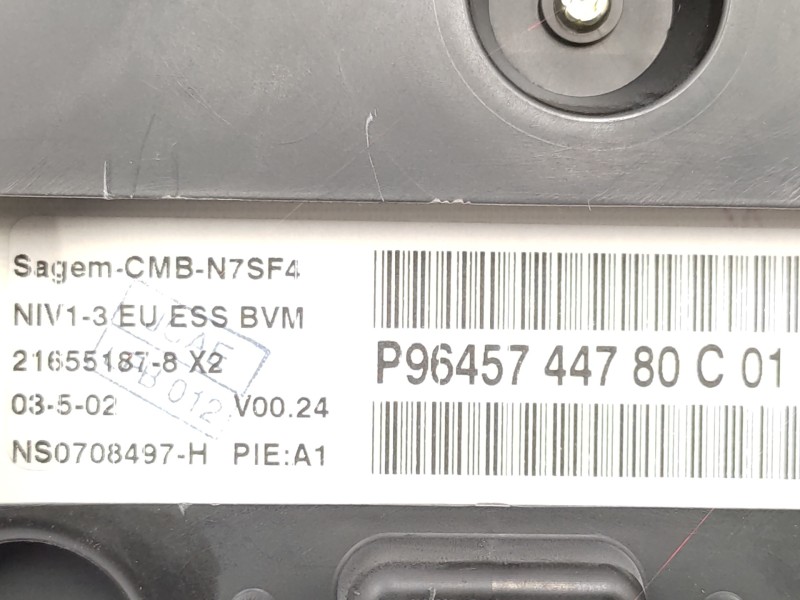 Cuadro Instrumentos 9645744780 6104pr  - Citroën Xsara Berlina 1.6i 16v Exclusive 6