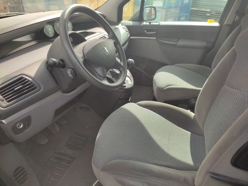 peugeot 807 del año 2007