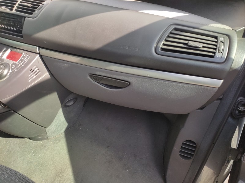 peugeot 807 del año 2007