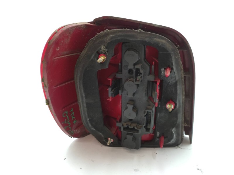 Piloto Trasero Derecho 6n0945096h  - Volkswagen Polo Berlina (6n2) 1.4 2