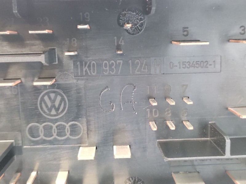 Caja Reles / Fusibles 1k0937124h  - Audi A3 (8p1) 1.9 Tdi 3
