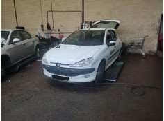 peugeot 206 berlina del año 2000