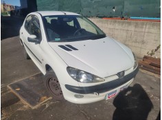 peugeot 206 berlina del año 2000