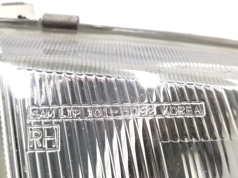 Faro Derecho 9210622260  - Hyundai Accent (x3) 1.5 12v Cat 5