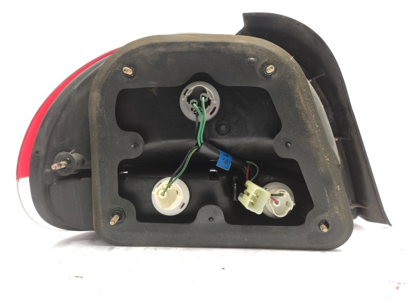 Piloto Trasero Derecho 9240222520  - Hyundai Accent (x3) 1.5 12v Cat 2