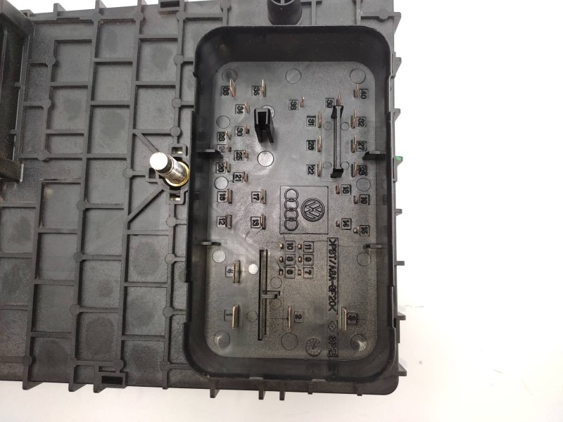 Caja Reles / Fusibles 3c0937125a  - Volkswagen Passat Berlina (3c2) 2.0 Tdi 7