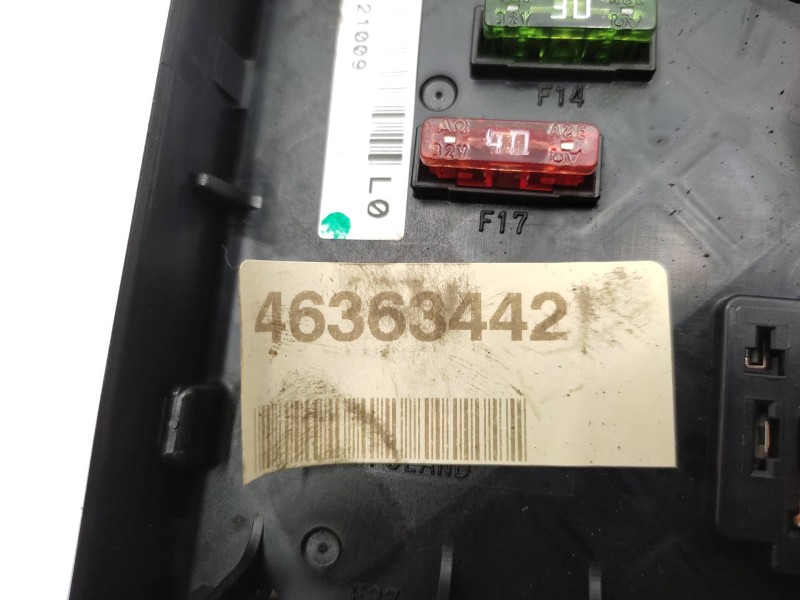 Caja Reles / Fusibles 3c0937125a  - Volkswagen Passat Berlina (3c2) 2.0 Tdi 9