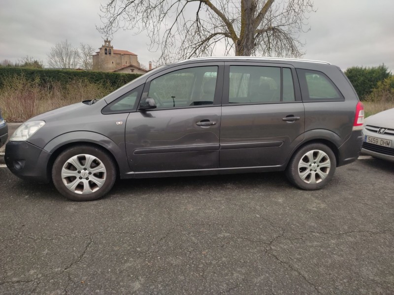opel zafira / zafira family b (a05) del año 2009