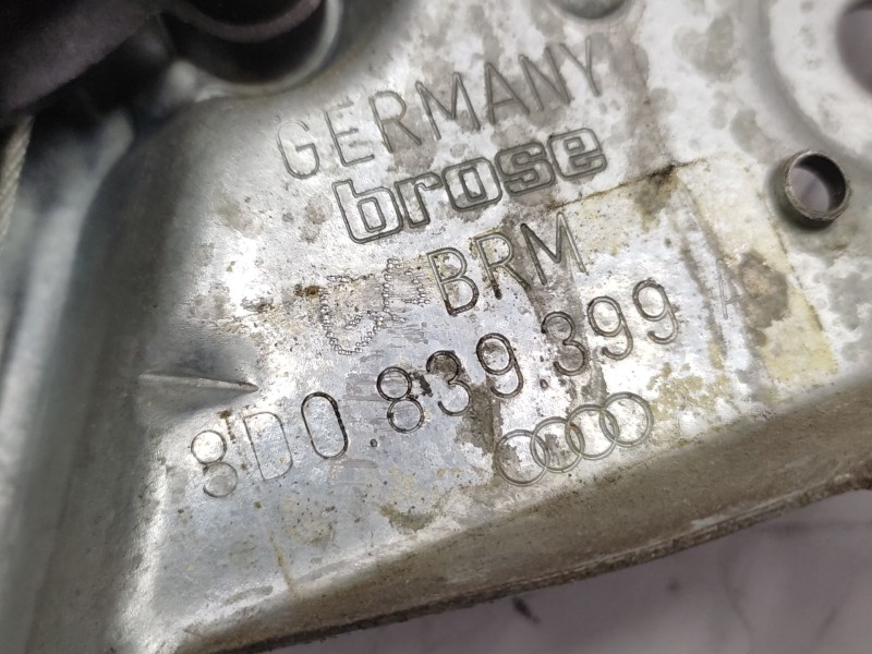 Elevalunas Trasero Izquierdo 8d0839399 8d0839461  - Audi A4 B5 (8d2) 1.9 Tdi 4