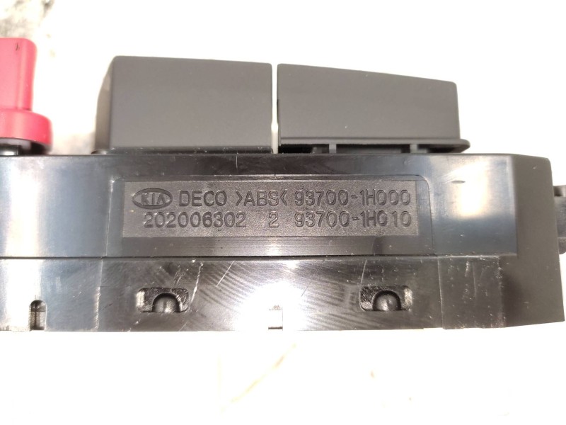 Warning 937001h000 937001h020  - Kia Cee'd Concept 3