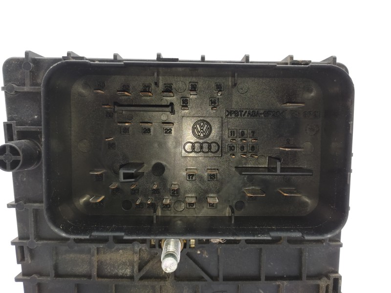 Caja Reles / Fusibles 3c0937125  - Volkswagen Passat Variant (3c5) 2.0 Tdi 6