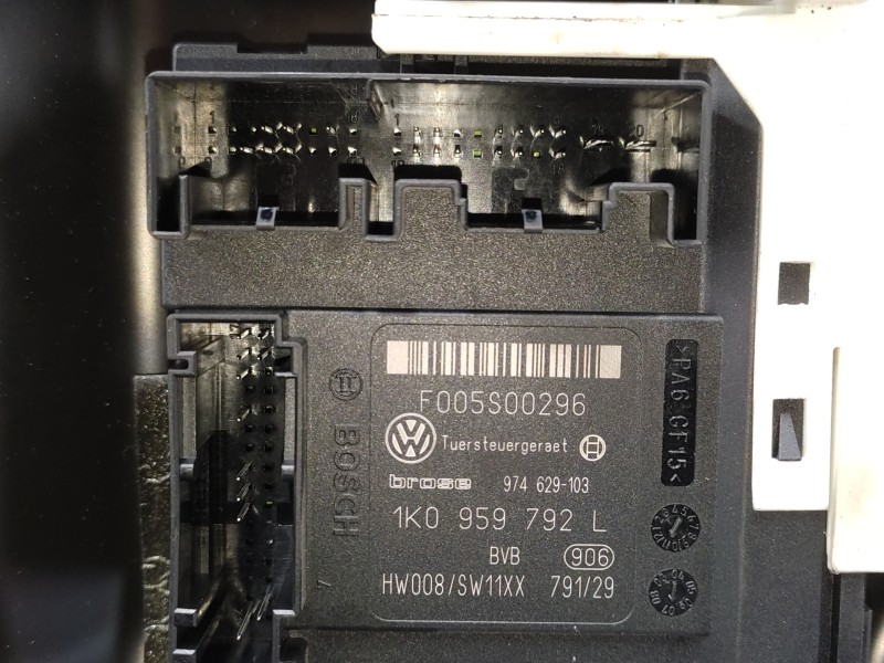 Elevalunas Delantero Derecho 3c1837756k 3c1837462l  - Volkswagen Passat Variant (3c5) 2.0 Tdi 5