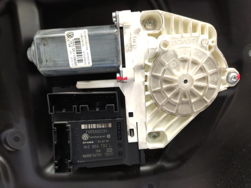 Elevalunas Delantero Izquierdo 3c1837755 3c1837461l  - Volkswagen Passat Variant (3c5) 2.0 Tdi 2