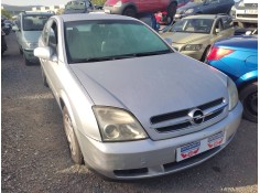 opel vectra c berlina del año 2004