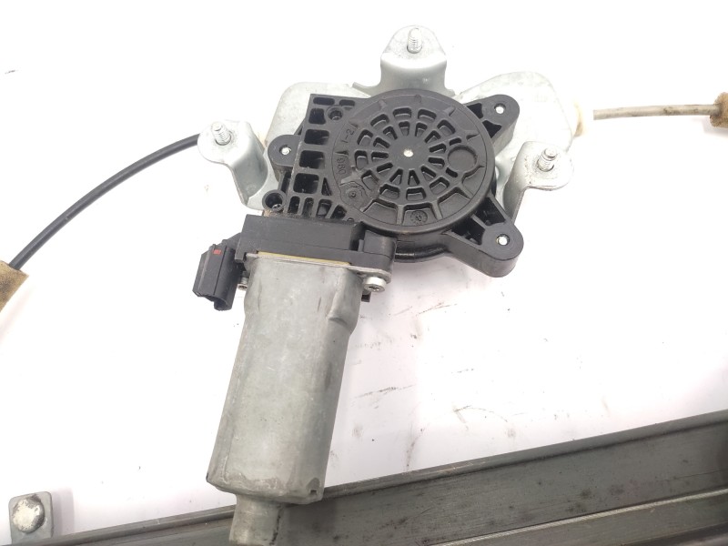 Elevalunas Trasero Derecho 7334021001  - Ssangyong Rodius Xdi 2