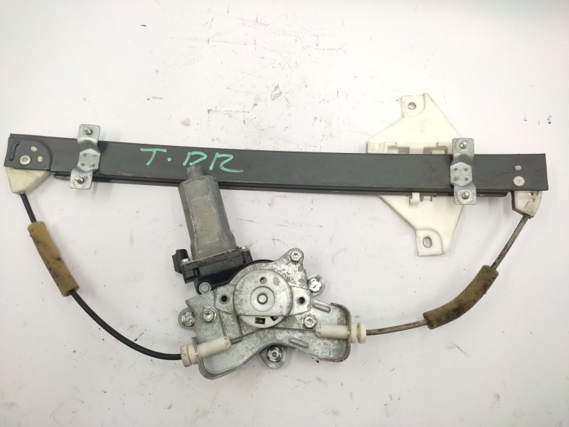 Elevalunas Trasero Derecho 7334021001  - Ssangyong Rodius Xdi 3