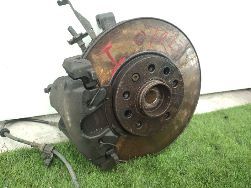 Mangueta Delantera Izquierda 90498808  - Opel Astra G Coupé 1.8 16v 5
