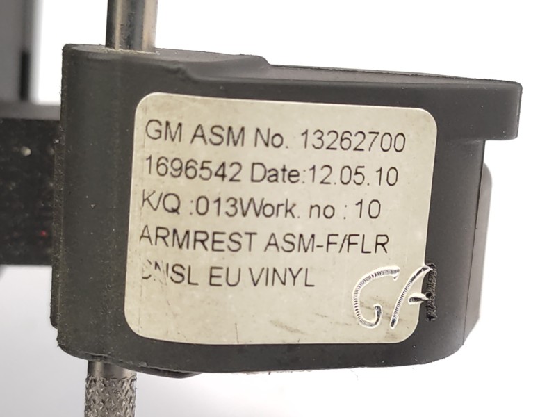 Apoyabrazos Central 13262700 13293408  - Opel Astra J Lim. 1.7 16v Cdti 4