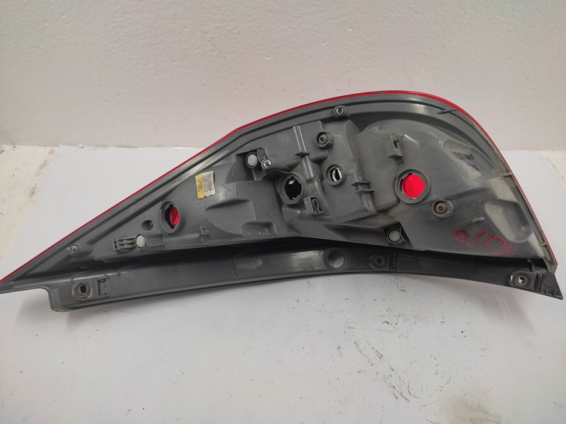 Piloto Trasero Izquierdo 924012l010 Ihl - Hyundai I30 1.6 Crdi Cat 4