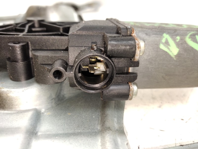 Elevalunas Delantero Derecho 8200291147  - Renault Clio Iii 1.5 Dci Diesel Cat 4