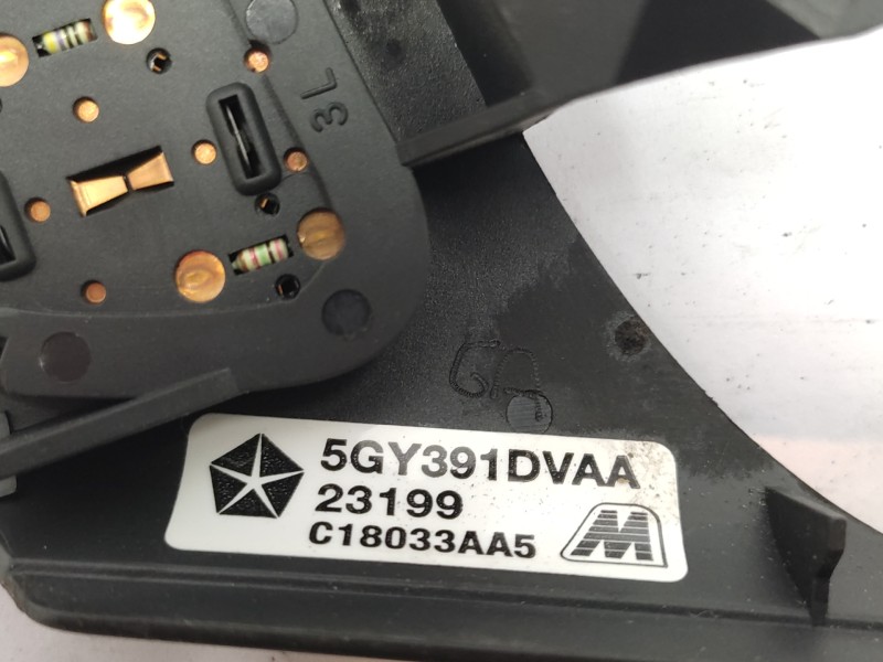 Mando Volante 5gy391dvaa  - Jeep Gr.cherokee (wj/wg) 2.7 Crd Cat 4