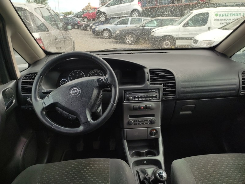opel zafira a del año 2003
