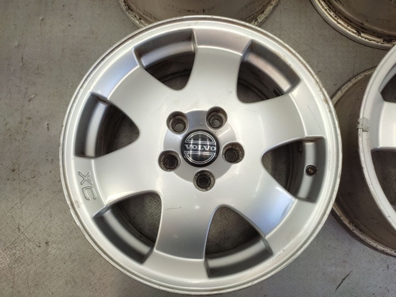 Recambio de juego llantas para volvo xc70 2.4 t awd cross country referencia OEM IAM 9499551  