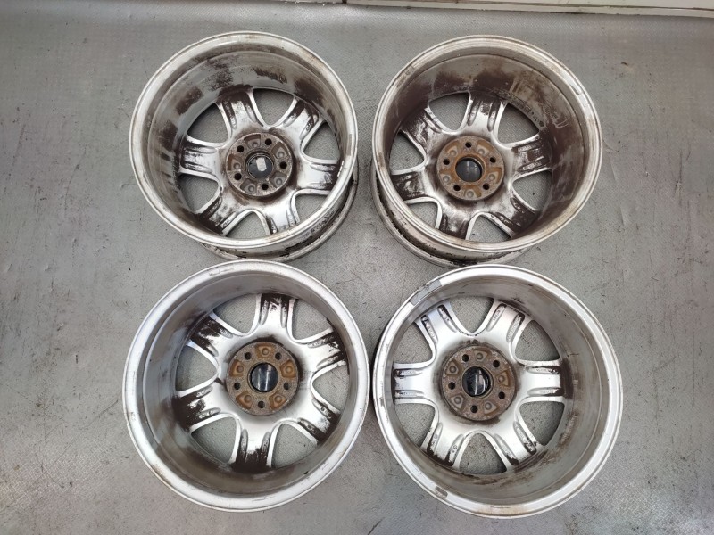 Recambio de juego llantas para volvo xc70 2.4 t awd cross country referencia OEM IAM 9499551  