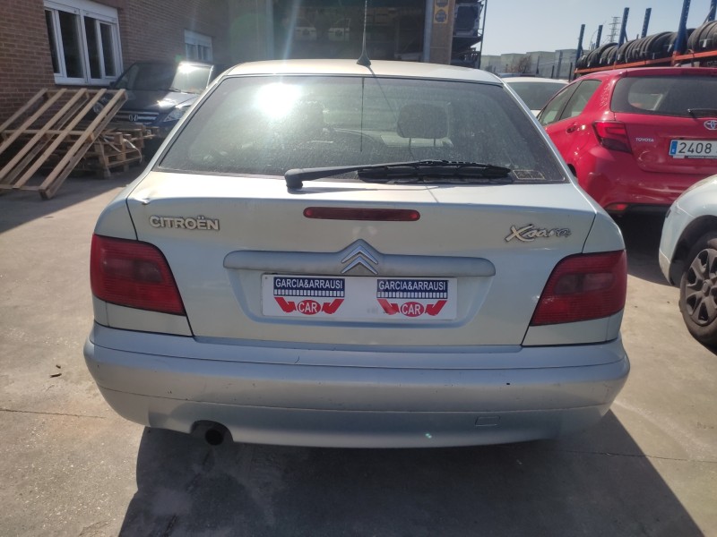 citroën xsara berlina del año 2002