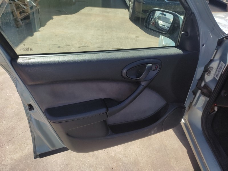 citroën xsara berlina del año 2002