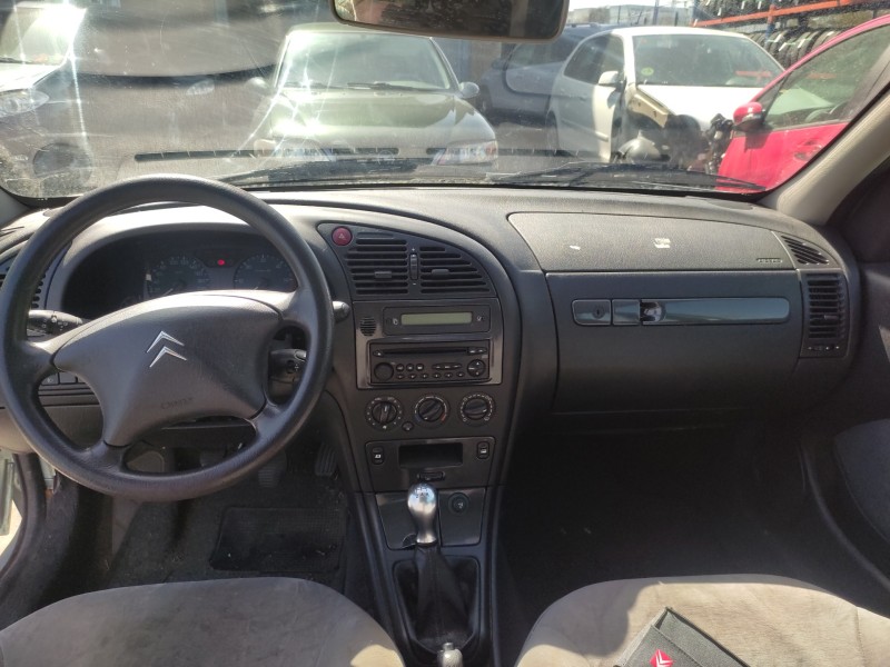 citroën xsara berlina del año 2002