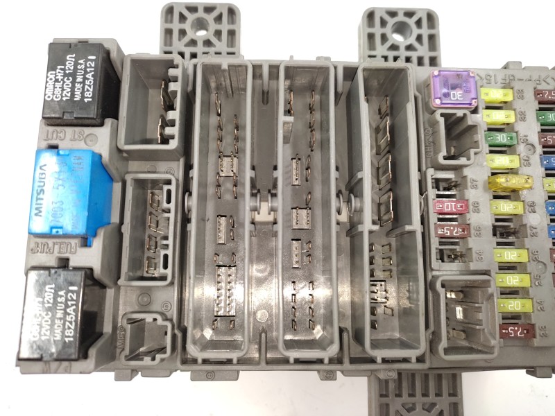 Caja Reles / Fusibles 37832ln  - Honda Civic Berlina 5 (fk) 2.2 Ctdi 3