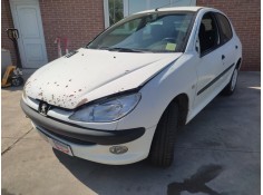 peugeot 206 berlina del año 2001