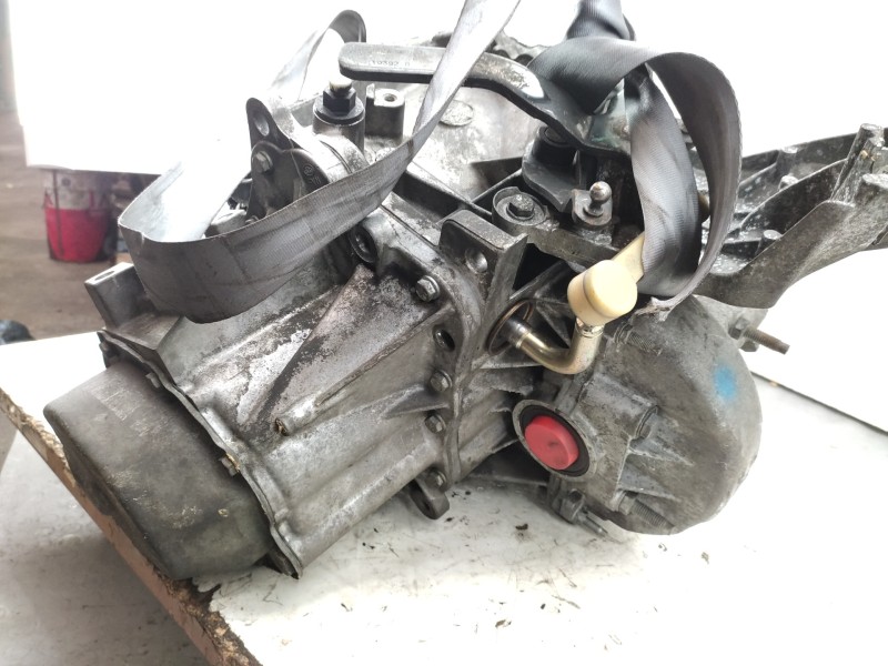 Recambio de caja cambios para peugeot 407 sr confort referencia OEM IAM 20DM68 2222JW 