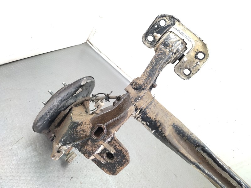 Puente Trasero 13319410  - Opel Astra J Lim. 1.7 16v Cdti 2