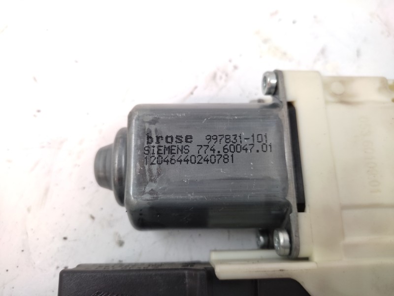 Elevalunas Delantero Derecho 9657133880 9647442180  - Citroën C4 Coupe 1.4 16v 7