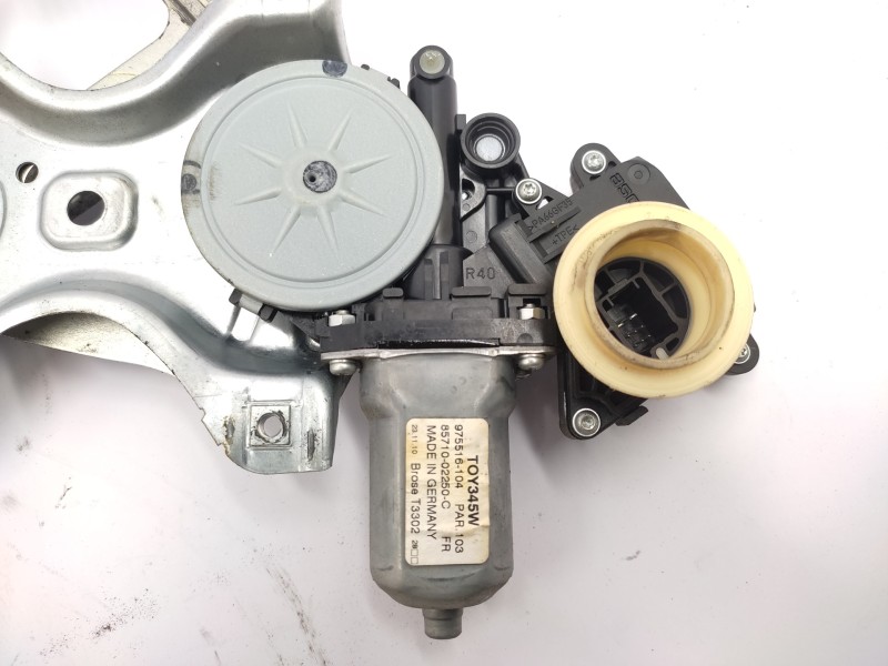 Elevalunas Delantero Derecho 8571002250 6981002310  - Toyota Auris Hybrid Active 2
