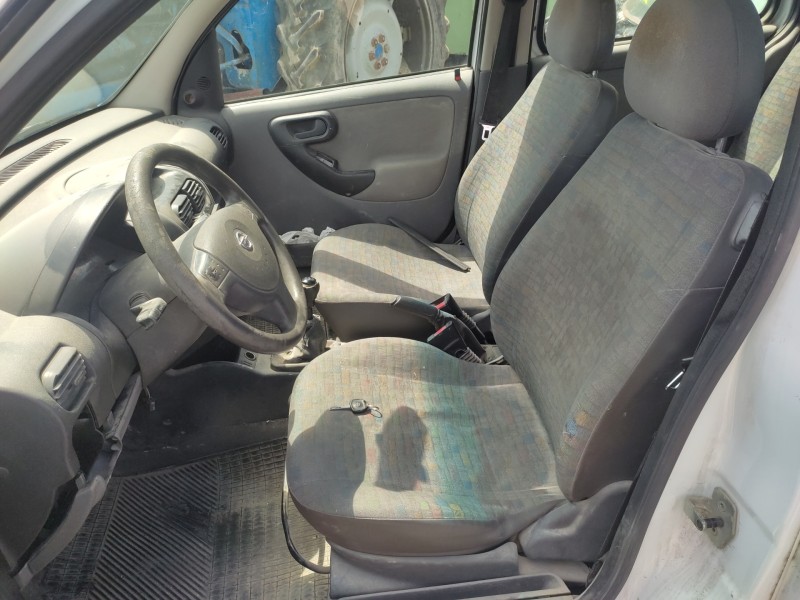opel combo (corsa c) del año 2005