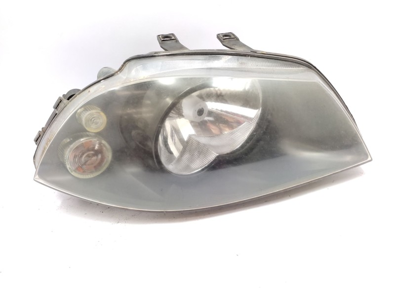 Recambio de faro derecho para seat ibiza iii (6l1) 1.9 sdi referencia OEM IAM 6L1941022A 6L1941752M 