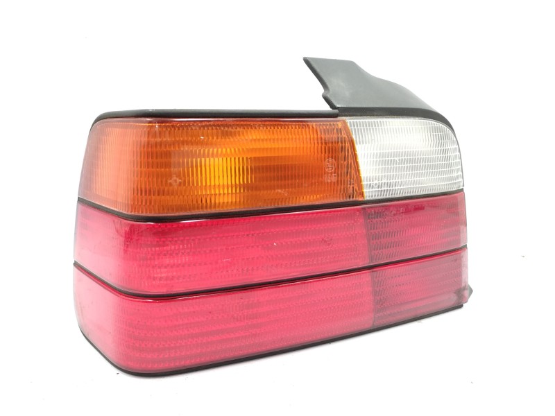 Recambio de piloto trasero izquierdo para bmw serie 3 berlina (e36) 318i sport edition referencia OEM IAM 63211387361  