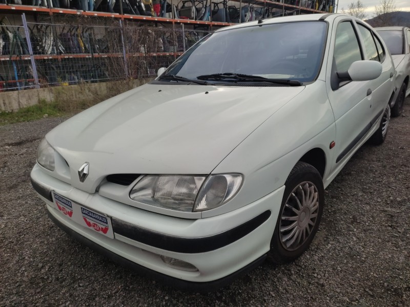 renault megane i berlina hatchback (ba0) del año 1999