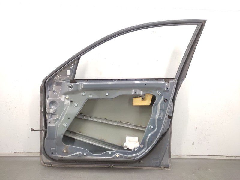 Recambio de puerta delantera derecha para mazda 3 berlina (bk) 2.0 diesel cat referencia OEM IAM BPYK5802XG  