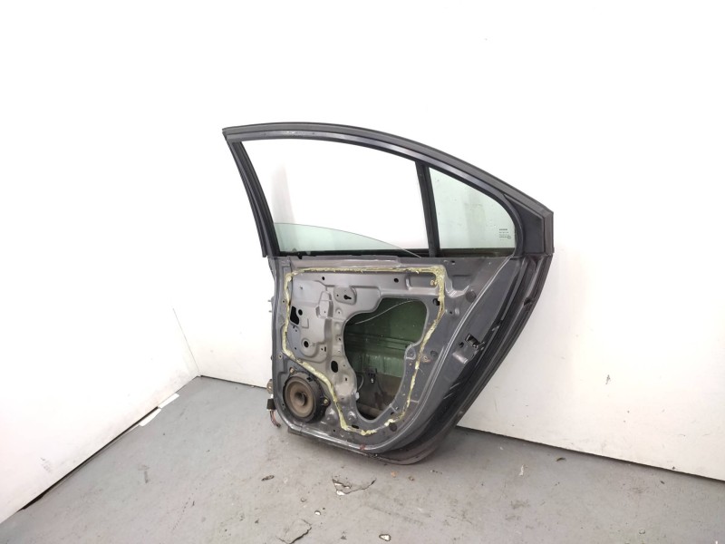 Puerta Trasera Derecha 82100ba030  - Nissan Primera Berlina (p12) 1.6 Cat 6