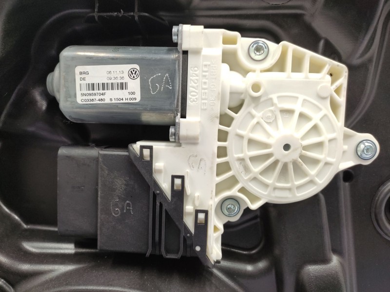Elevalunas Trasero Derecho 5n0839462a  - Volkswagen Tiguan (5n2) Advance Bluemotion 2